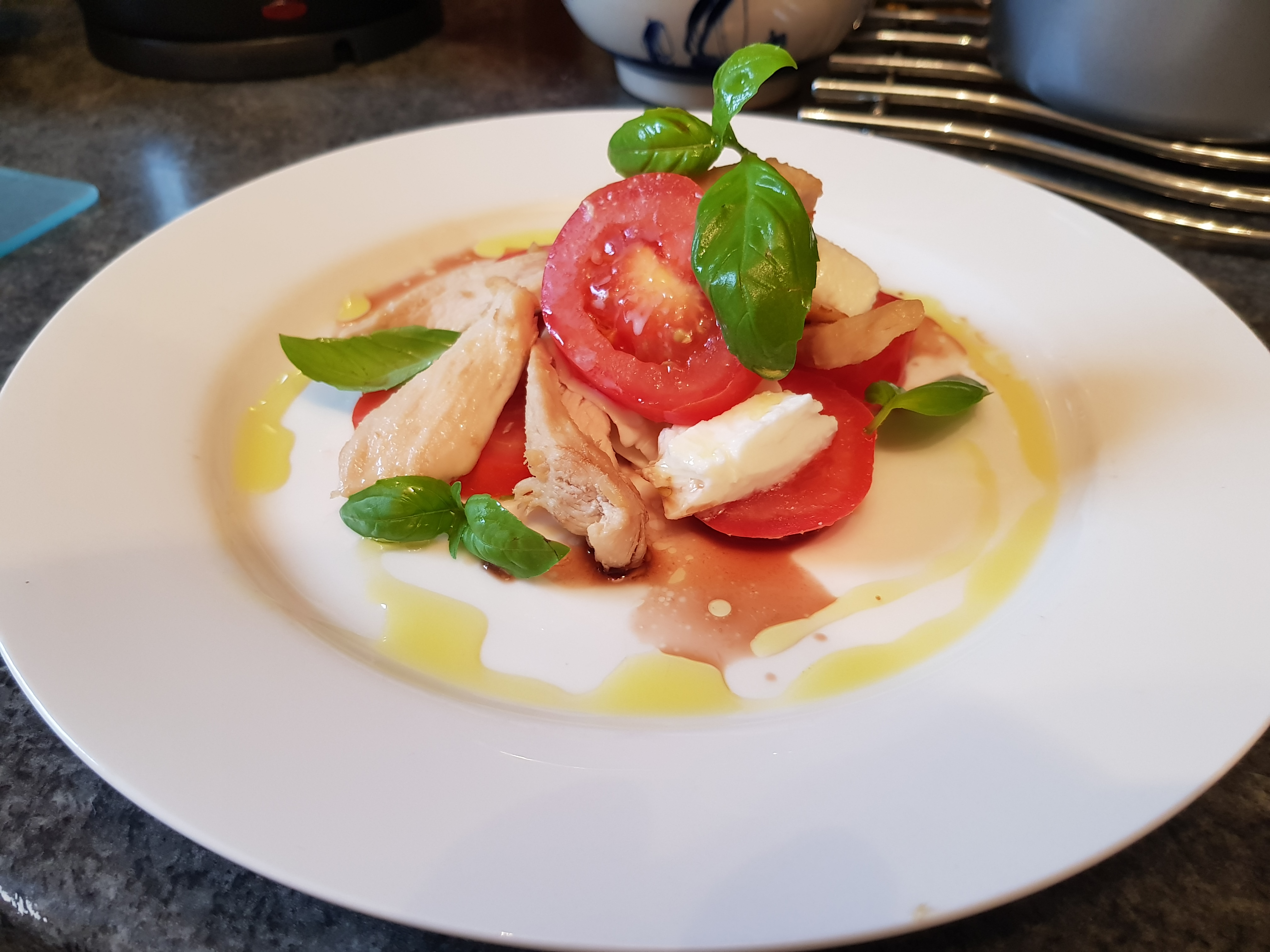 mozzarella tomatos with chicken