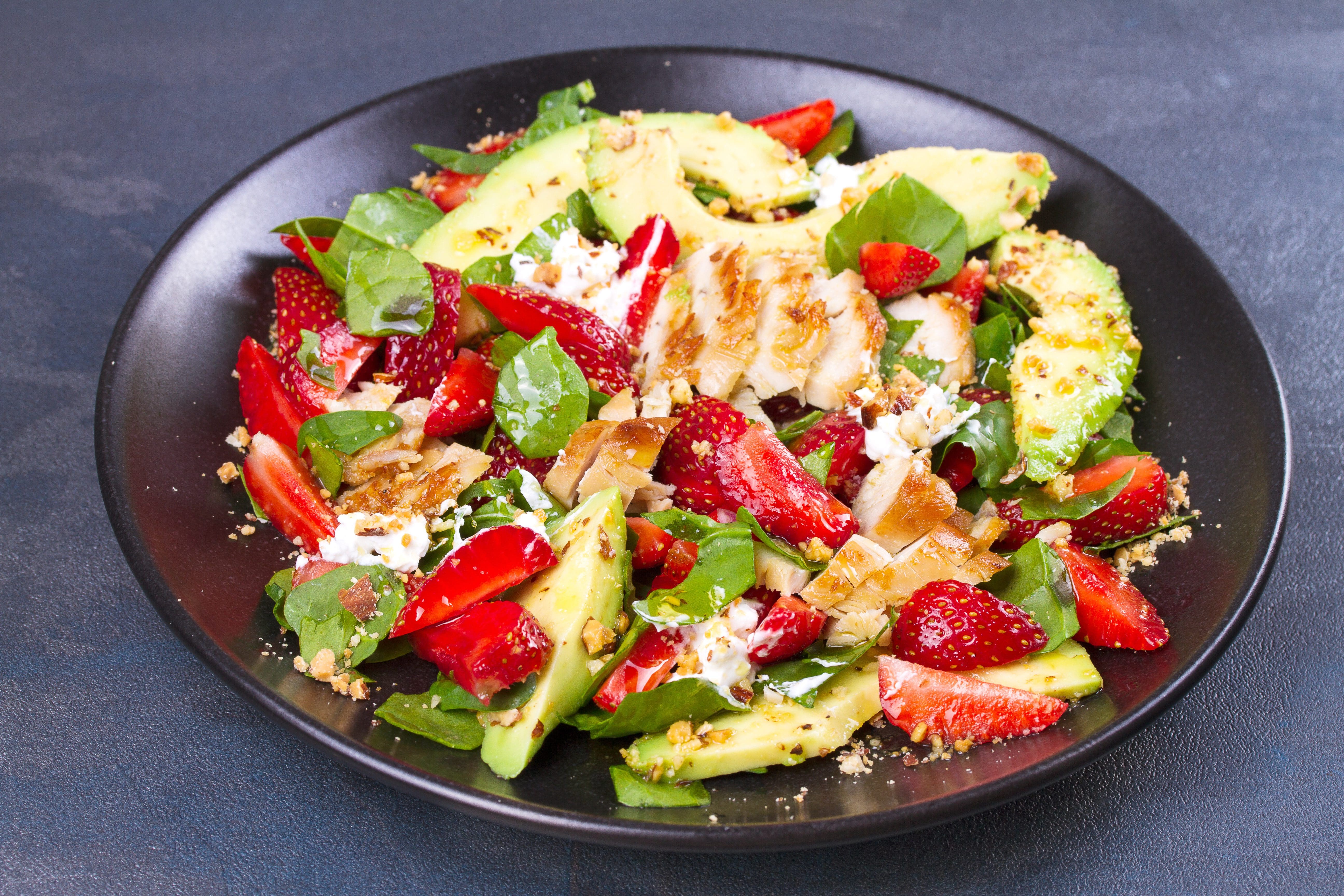 CHICKEN, AVOCADO & STRAWBERRY SALAD