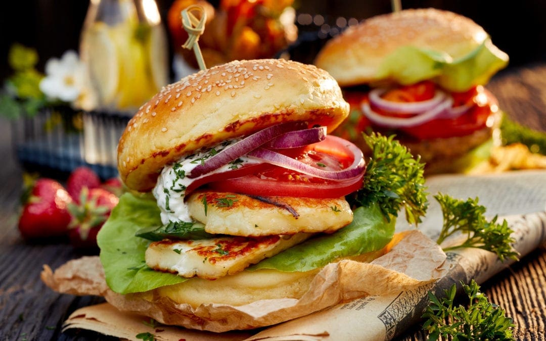 GRILLED HALLOUMI & TZATZIKI BURGER