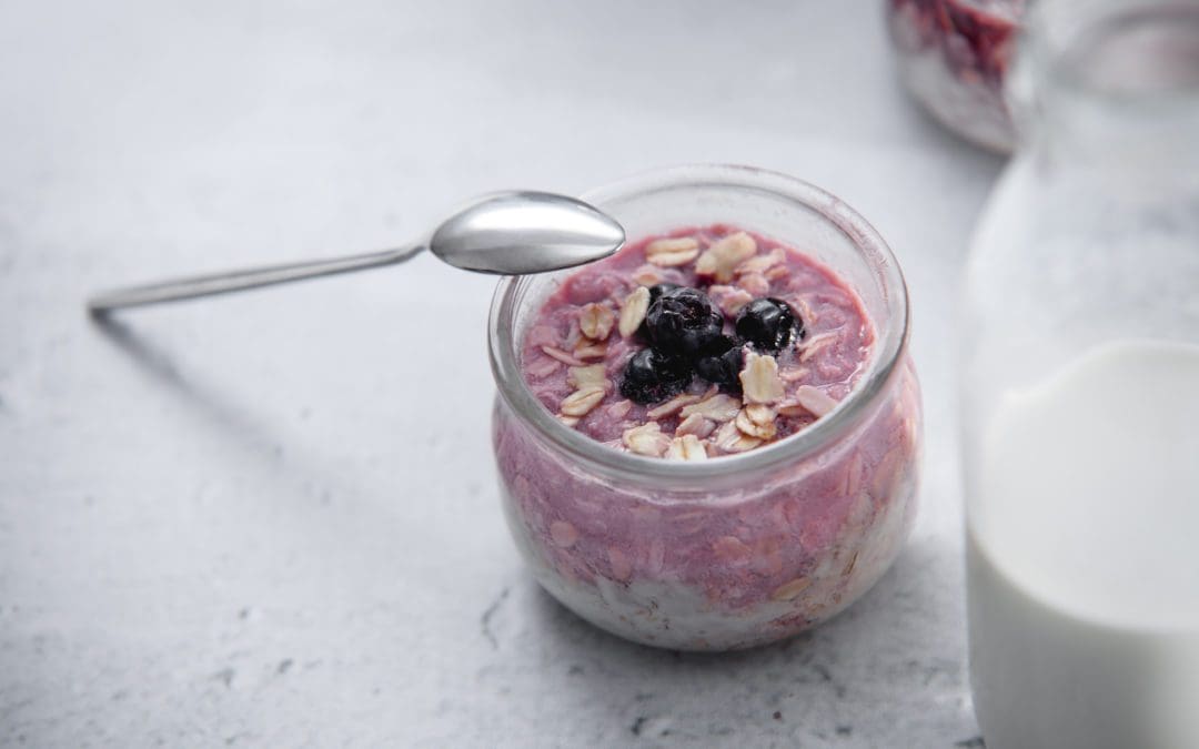 APPLE & BLUEBERRY OVERNIGHT OATS (V)